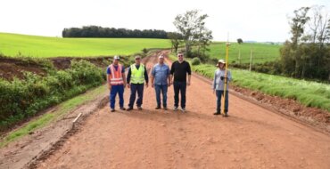 Iniciada pavimentação asfáltica em Mormaço ligando a sede até a localidade de Água Branca